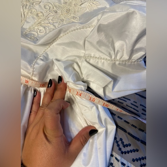 GIRLS FORMAL WHITE DRESS - Picture 10 of 13